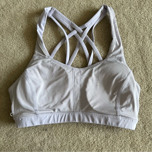 Lululemon energy bra size 4 - Picture 4 of 5